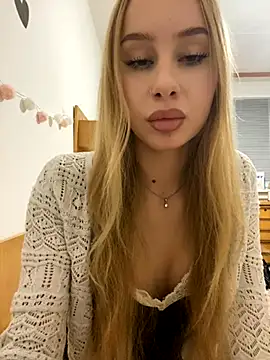 RemyStyles online show from November 19, 7:58 pm