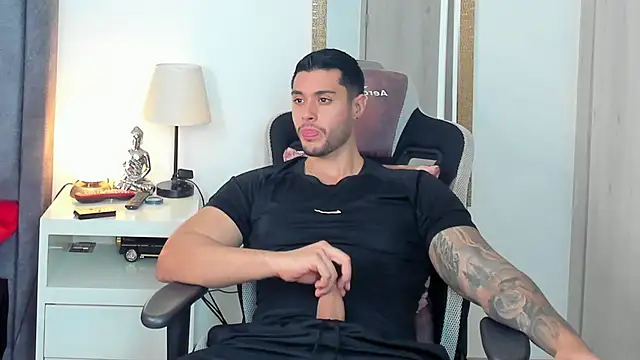 Ken mailik1 online show from March 10, 9:42 pm