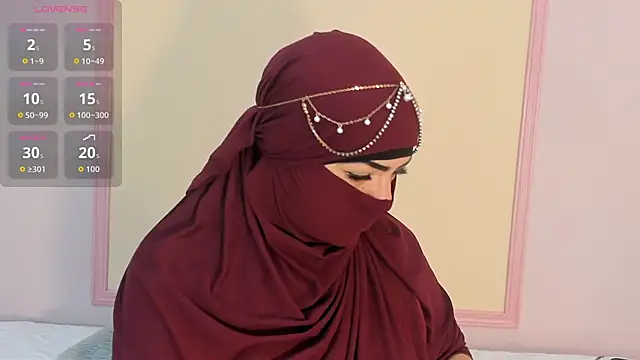 Snapshot of _naylaa_ chatting on March 21, 3:22 am naylaa online show from March 21, 3:22 am