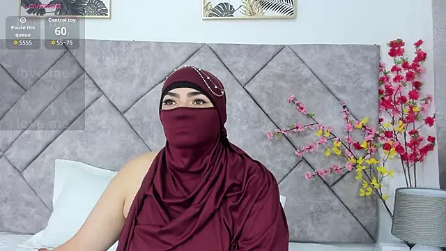 Snapshot of _naylaa_ chatting on March 31, 3:19 am naylaa online show from March 31, 3:19 am