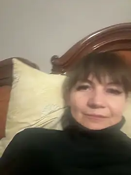 Butterfly8385 online show from April 10, 8:02 pm