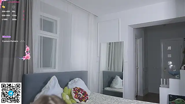 LoisKeedah online show from March 5, 5:53 pm