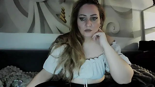 88  callmemadam  88 online show from November 15, 8:38 pm