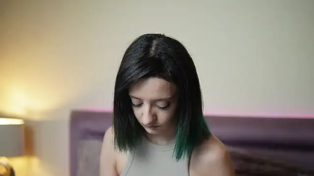 JoelleApril online show from June 9, 8:09 pm
