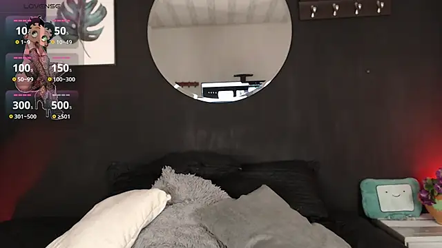 TamaraaRoss  online show from December 1, 7:08 pm