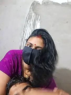Snapshot of Yourchuddakadbhabhi chatting on August 3, 4:11 pm Yourchuddakadbhabhi online show from August 3, 4:11 pm