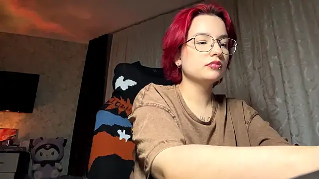 TheaBertch online show from October 13, 3:56 pm