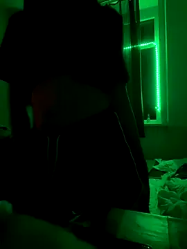 malodiaejsj online show from October 10, 7:13 pm