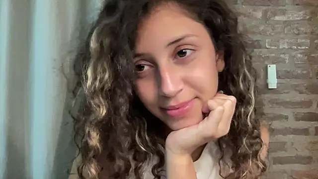 absoluthorrorfield online show from November 7, 4:34 am