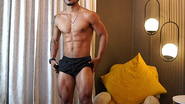 Snapshot of Reik_Vonn chatting on May 9, 12:10 pm Reik Vonn online show from May 9, 12:10 pm