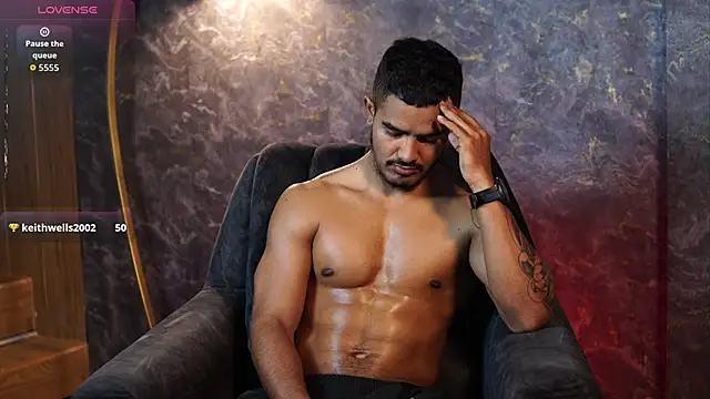 Snapshot of Reik_Vonn chatting on May 11, 4:04 pm Reik Vonn online show from May 11, 4:04 pm