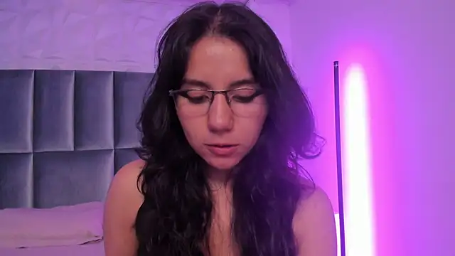 HollyPeach online show from February 26, 7:46 pm