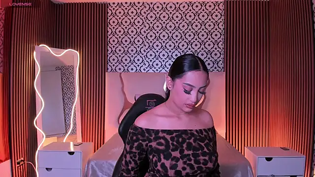 BEELLA TAY1 online show from March 30, 11:44 am