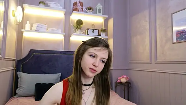 Snapshot of Kara_Kirby chatting on April 19, 5:40 am Kara Kirby online show from April 19, 5:40 am