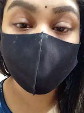 Snapshot of Tanha18 chatting on October 16, 8:26 am Tanha18 online show from October 16, 8:26 am