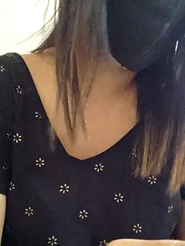 Snapshot of Tanha18 chatting on October 21, 7:31 am Tanha18 online show from October 21, 7:31 am