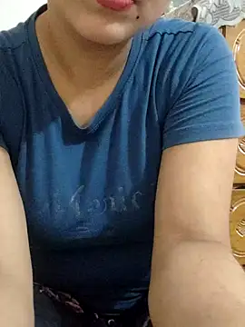 Snapshot of Tanha18 chatting on November 8, 9:31 am Tanha18 online show from November 8, 9:31 am