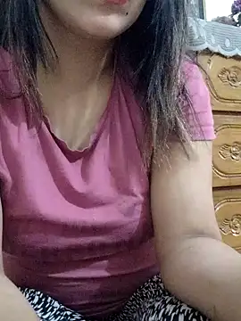 Snapshot of Tanha18 chatting on November 15, 10:12 am Tanha18 online show from November 15, 10:12 am