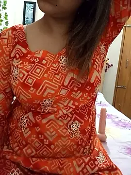 Snapshot of Tanha18 chatting on June 10, 5:45 pm Tanha18 online show from June 10, 5:45 pm