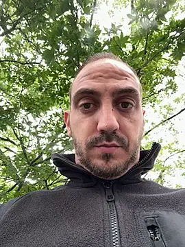 Snapshot of AlexGogo23 chatting on October 11, 2:48 pm AlexGogo23 online show from October 11, 2:48 pm