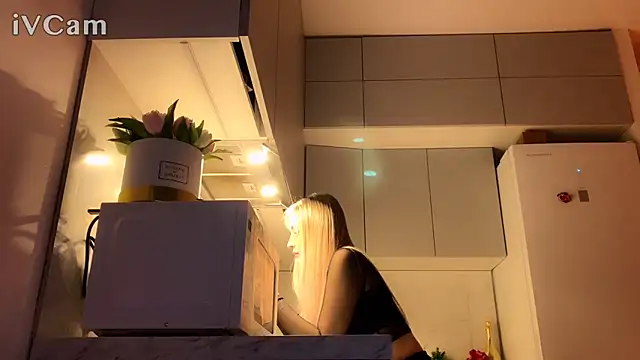 Snapshot of Biryanna chatting on February 25, 9:46 pm Biryanna online show from February 25, 9:46 pm