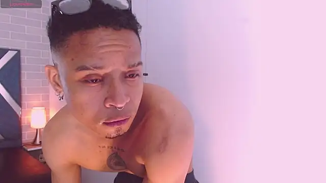 Jayden Morris online show from April 5, 3:15 am