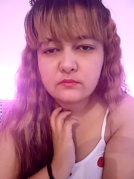 MollyJanette online show from November 12, 8:15 am