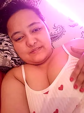 MollyJanette online show from November 18, 7:57 am