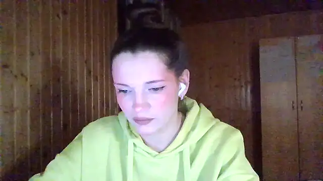 AmeliieLaFleur online show from March 4, 7:31 pm