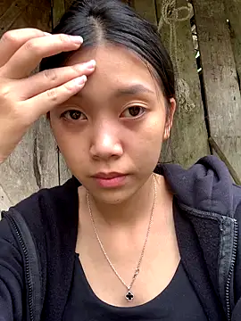 linh-lan1 online show from October 31, 12:33 am