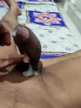 Snapshot of shailsexy2 chatting on February 16, 9:38 am shailsexy2 online show from February 16, 9:38 am