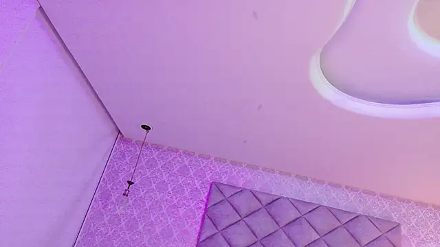 CARO ADAMS1 online show from December 3, 11:08 am