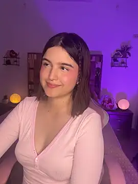 MIACUTEE  online show from October 15, 2:55 am