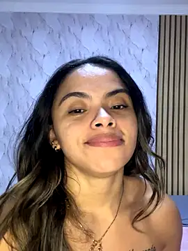 safadinhaquenteW online show from November 7, 7:58 pm