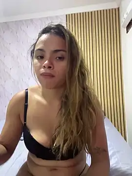 safadinhaquenteW online show from February 5, 3:00 am