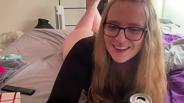 Snapshot of Pattyworld69 chatting on October 12, 5:45 pm Pattyworld69 online show from October 12, 5:45 pm