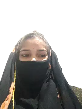 Snapshot of Meena_8 chatting on November 6, 2:51 pm Meena 8 online show from November 6, 2:51 pm