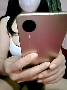 SansanCii online show from November 2, 9:28 pm