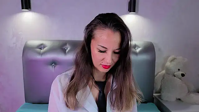 Jasmin Bridget online show from December 5, 1:03 am