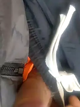 Snapshot of szabi1995 chatting on November 3, 7:42 am szabi1995 online show from November 3, 7:42 am