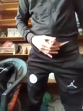 Snapshot of szabi1995 chatting on November 27, 11:45 am szabi1995 online show from November 27, 11:45 am