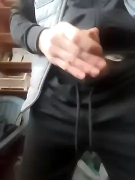 Snapshot of szabi1995 chatting on January 7, 9:23 am szabi1995 online show from January 7, 9:23 am