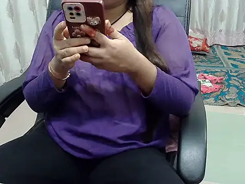 Snapshot of SexyRani2000 chatting on June 17, 3:57 pm SexyRani2000 online show from June 17, 3:57 pm