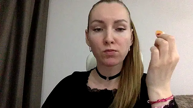 Snapshot of Neralith chatting on March 10, 5:40 pm Neralith online show from March 10, 5:40 pm