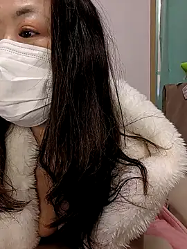 Snapshot of jyuse000ryuse chatting on January 18, 1:53 am jyuse000ryuse online show from January 18, 1:53 am