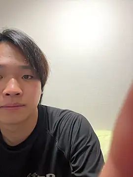 Snapshot of nagi_112 chatting on May 12, 11:40 am nagi 112 online show from May 12, 11:40 am