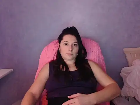 LuckyLisa23 online show from March 4, 9:21 pm