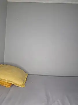 Snapshot of certifiedhottie2025 chatting on February 20, 5:48 am certifiedhottie2025 online show from February 20, 5:48 am