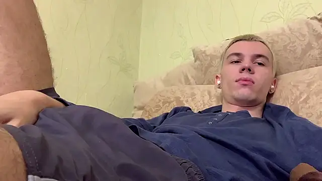 Jeremy1Scott online show from July 11, 5:21 am