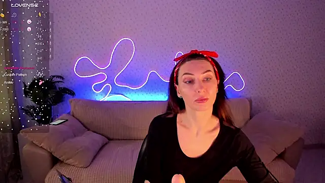 Snapshot of Lilith_Sora chatting on February 19, 7:37 am Lilith Sora online show from February 19, 7:37 am